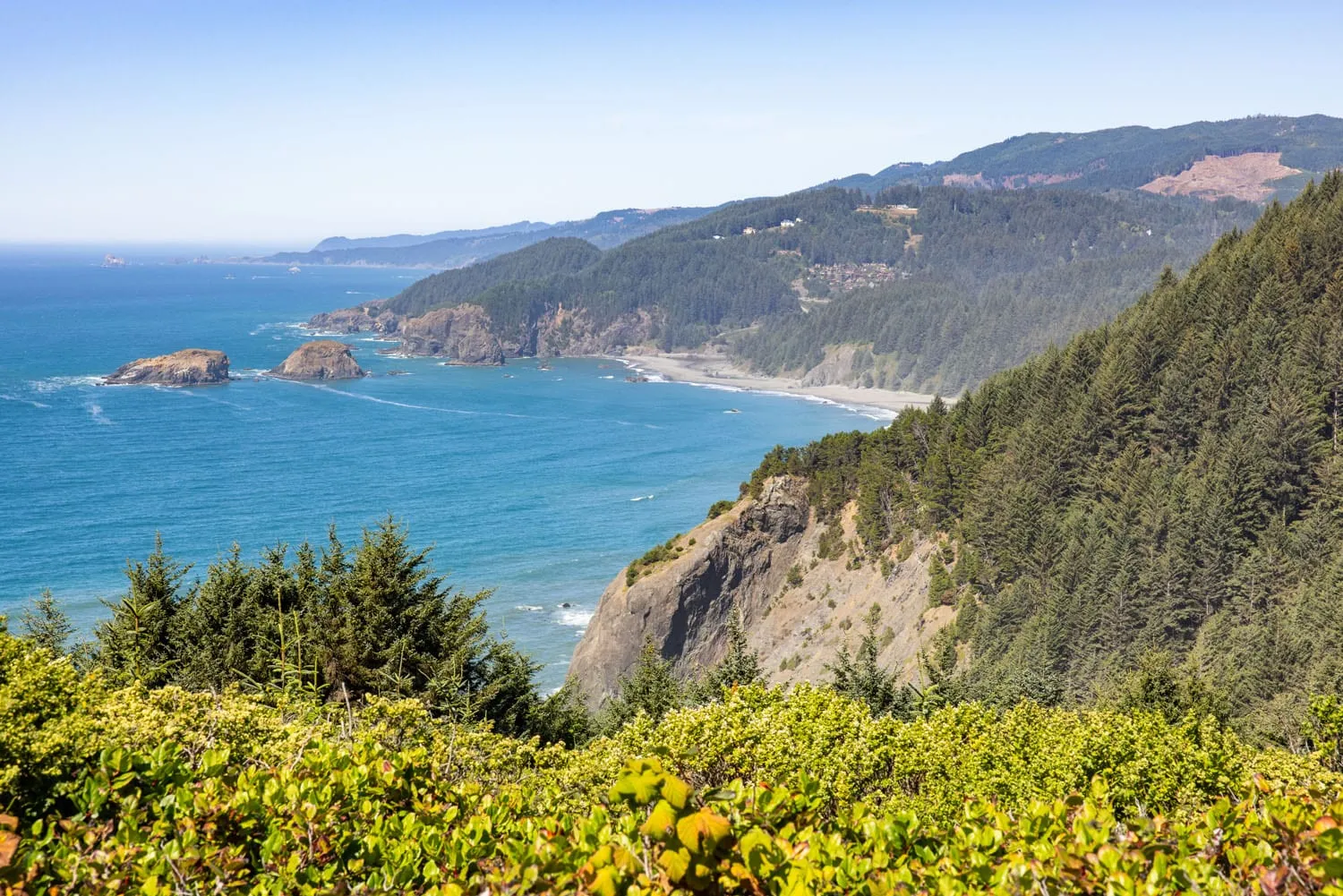 The view from House Rock Viewpoint Oregon Coast