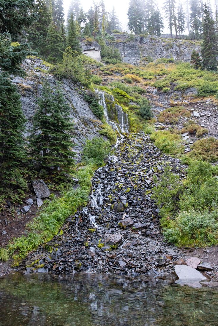 Vidae Falls Crater Lake